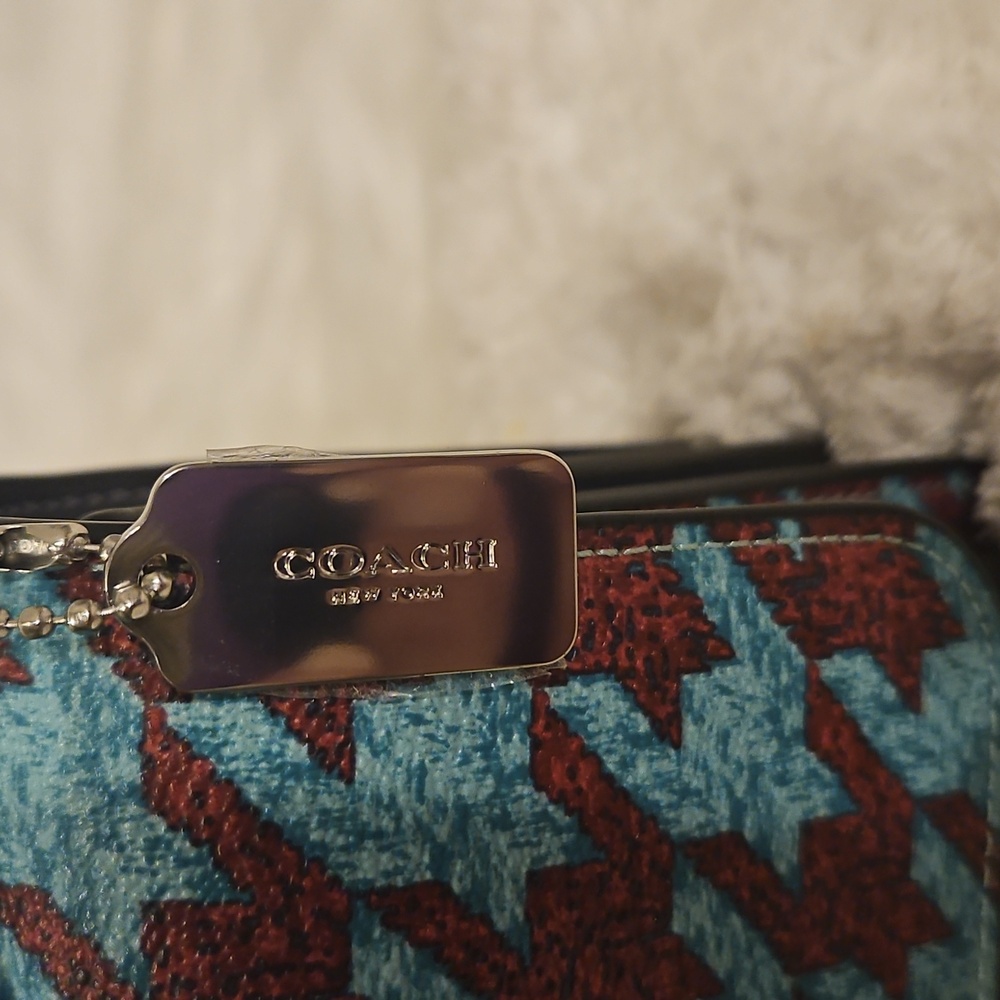 NWT Coach Mini Klare Crossbody. Houndstooth Print - Picture 4 of 14